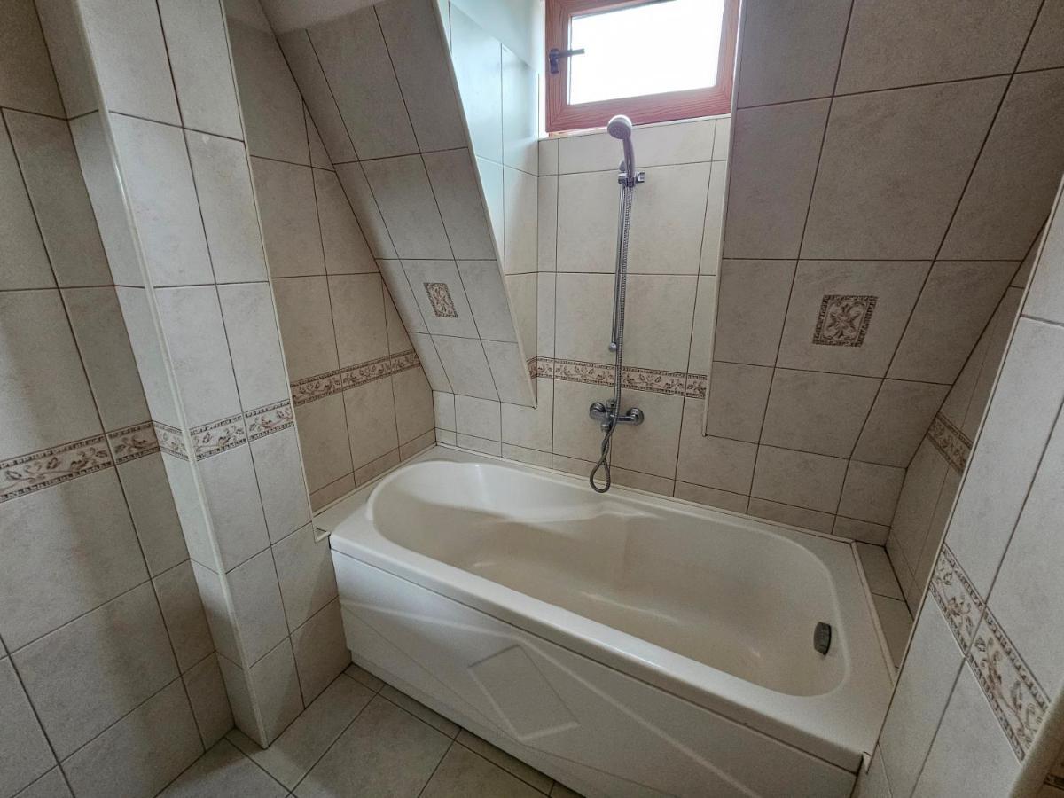 Complex Racic Hotel Voyvodinovo Luaran gambar