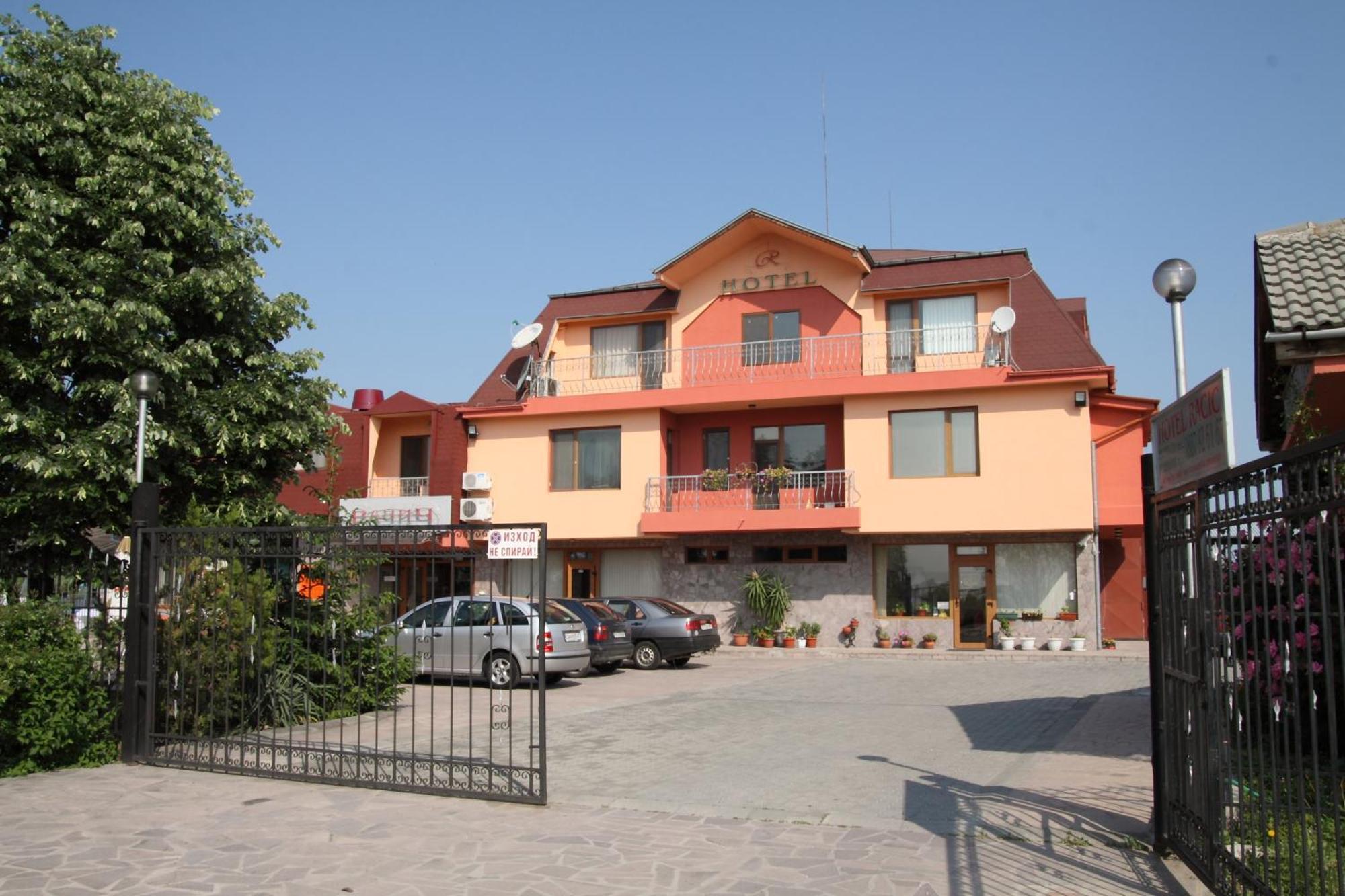 Complex Racic Hotel Voyvodinovo Luaran gambar