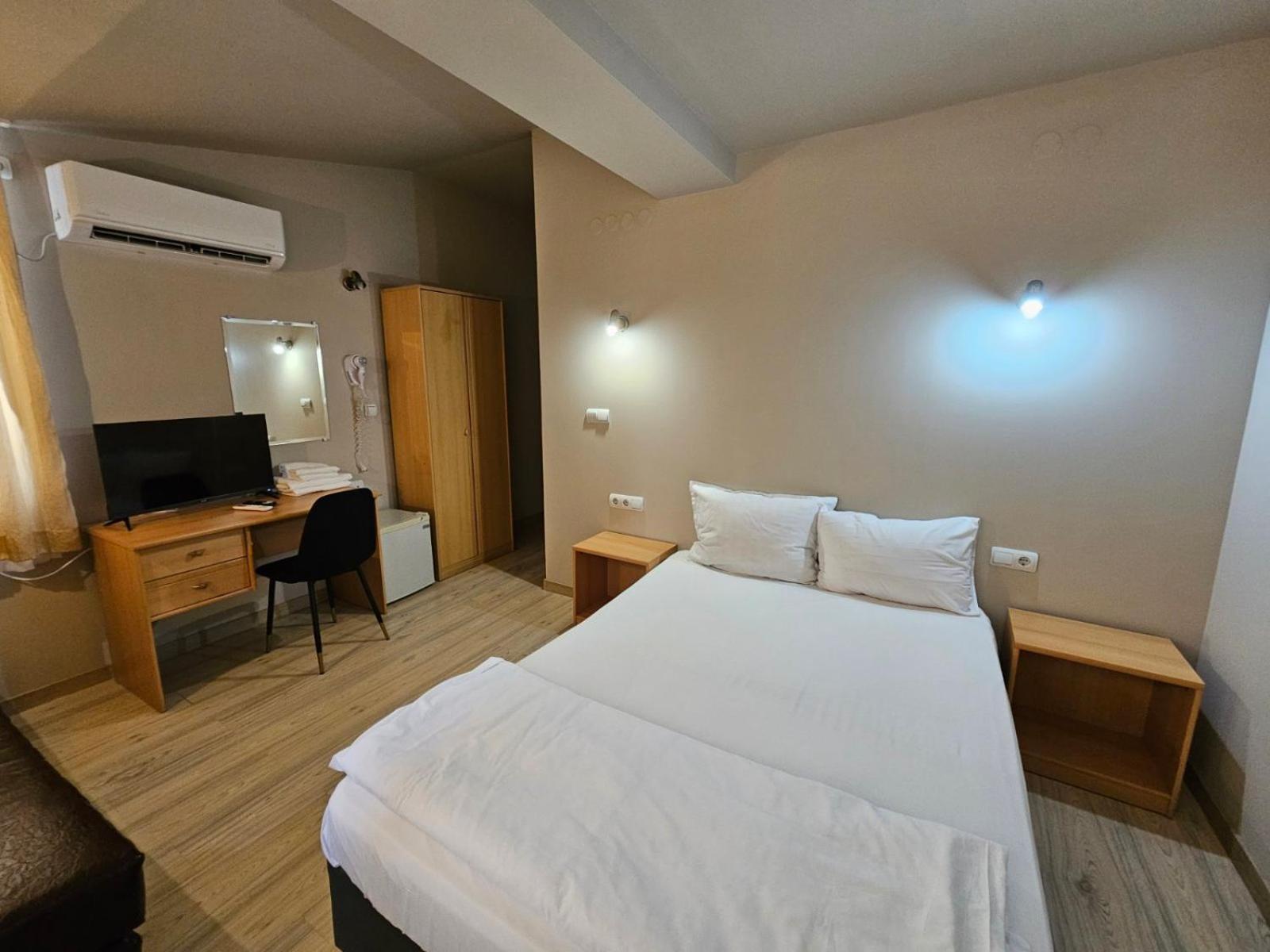 Complex Racic Hotel Voyvodinovo Luaran gambar