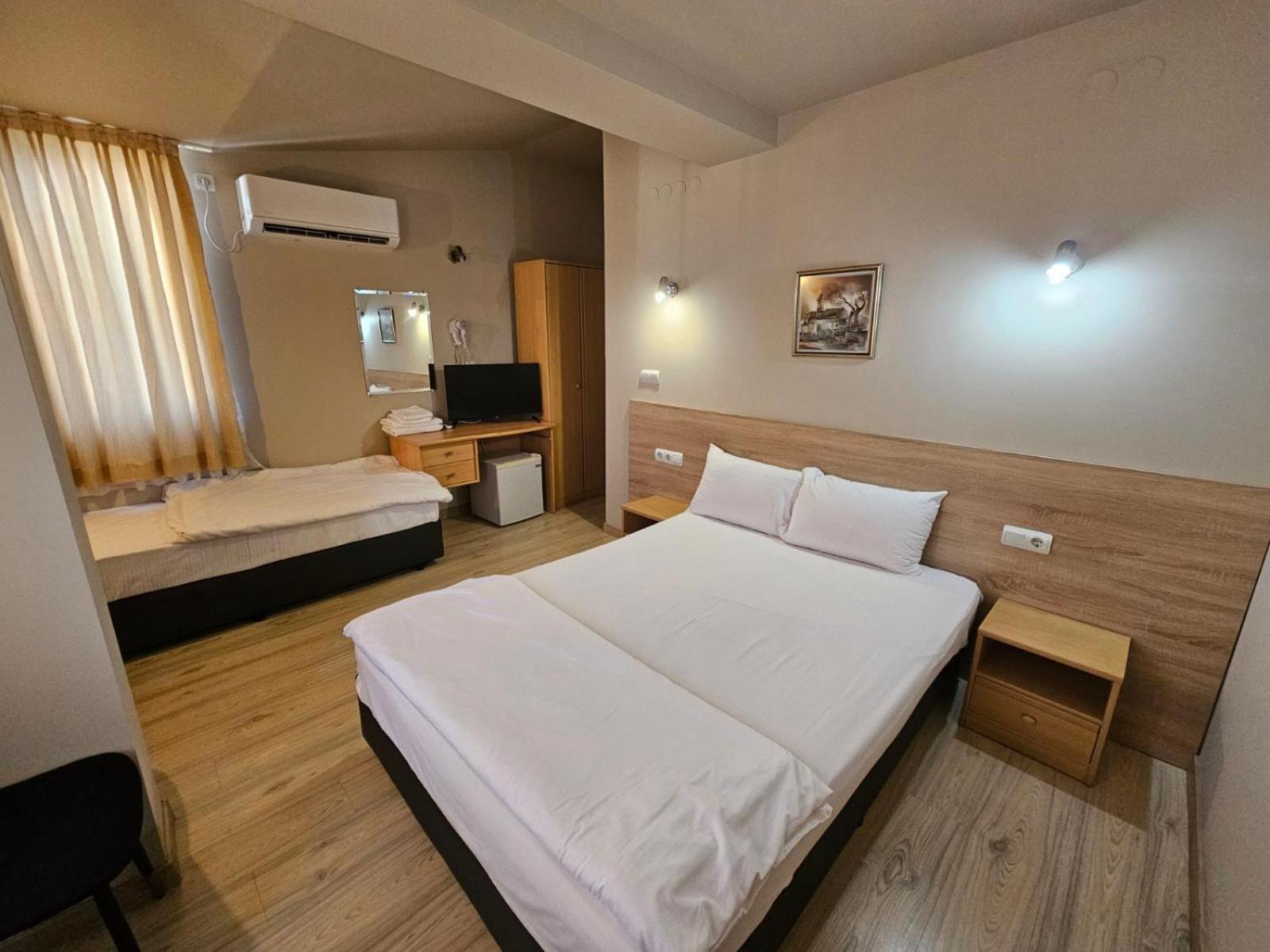Complex Racic Hotel Voyvodinovo Luaran gambar
